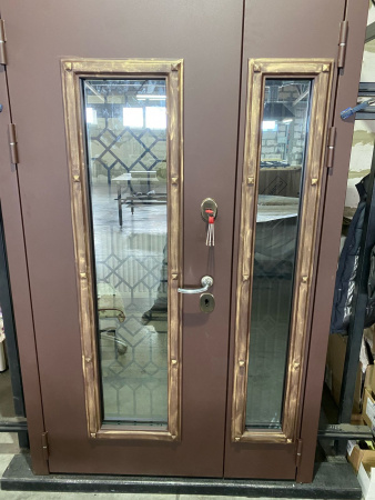 ФРАНЦИЯ ДВУХСТВОРЧАТАЯ